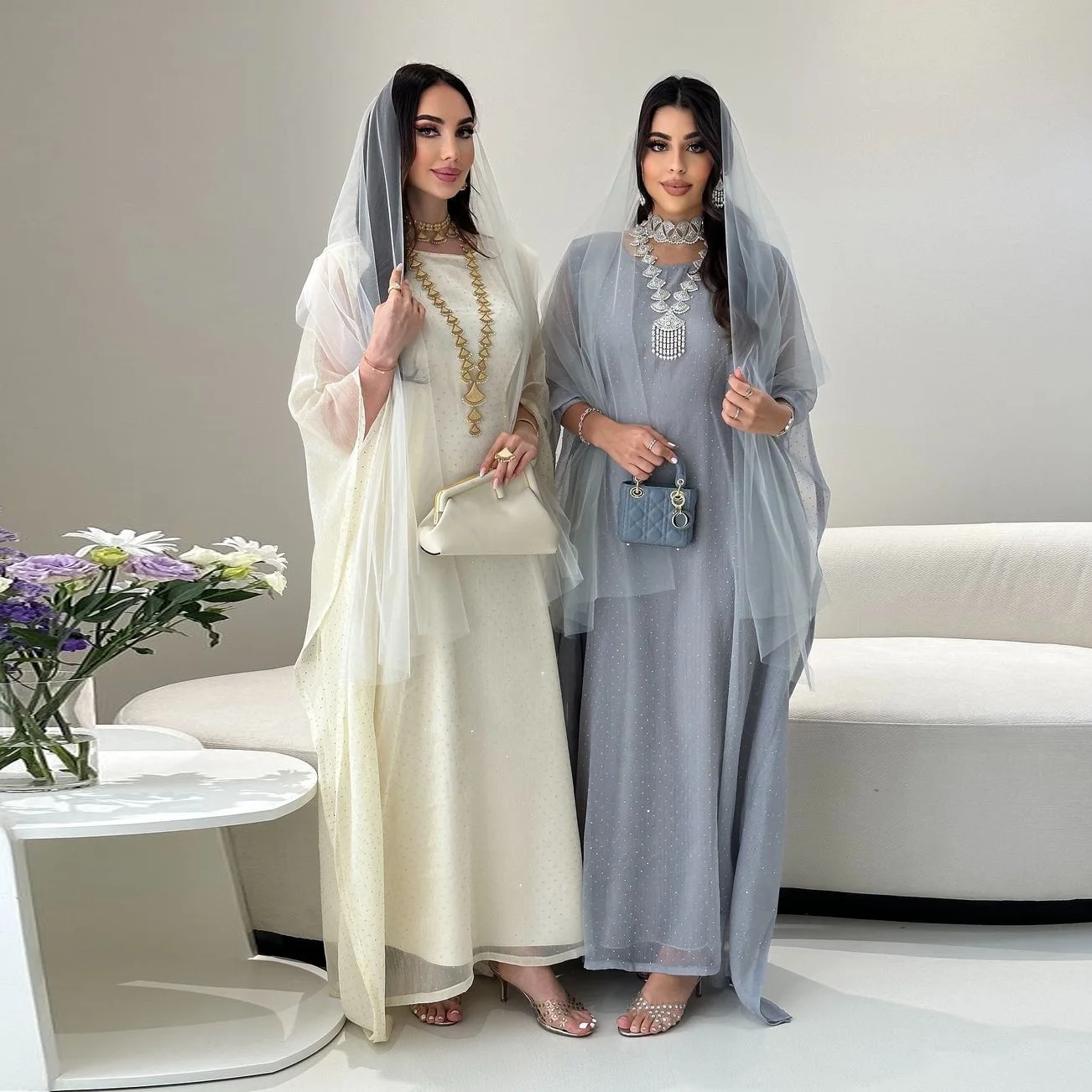 Robe Ample Polyester Blanc Crème Femmes Manches Larges Transparentes Motif Subtil Élégante Sophistiquée Soirée Fête Ramadan Aïd