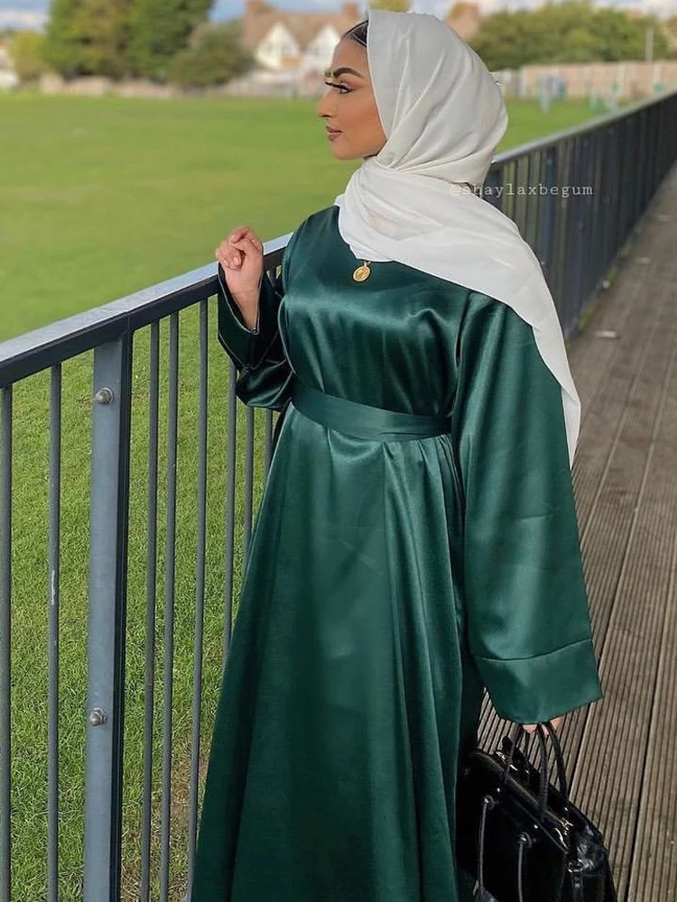 Robe Abaya en satin uni pour femmes musulmanes, poches latérales, manches larges, vêtements islamiques de Dubaï et de Turquie, robe modeste pour le Ramadan