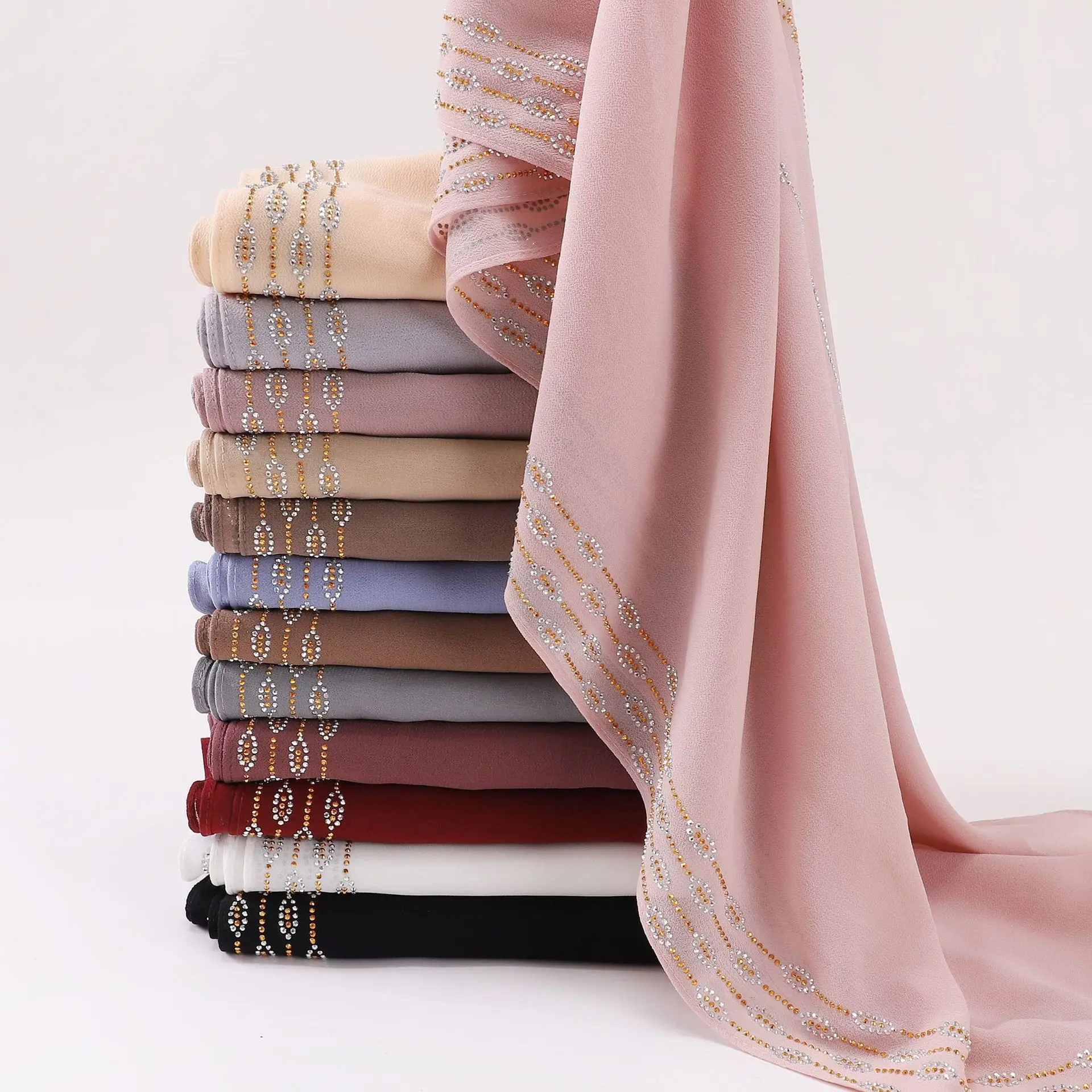 Strass solide en mousseline de soie Hijab écharpe femme musulman Hijab châle dames longues enveloppes Ramadan malaisie ethnique foulard Islam Turban