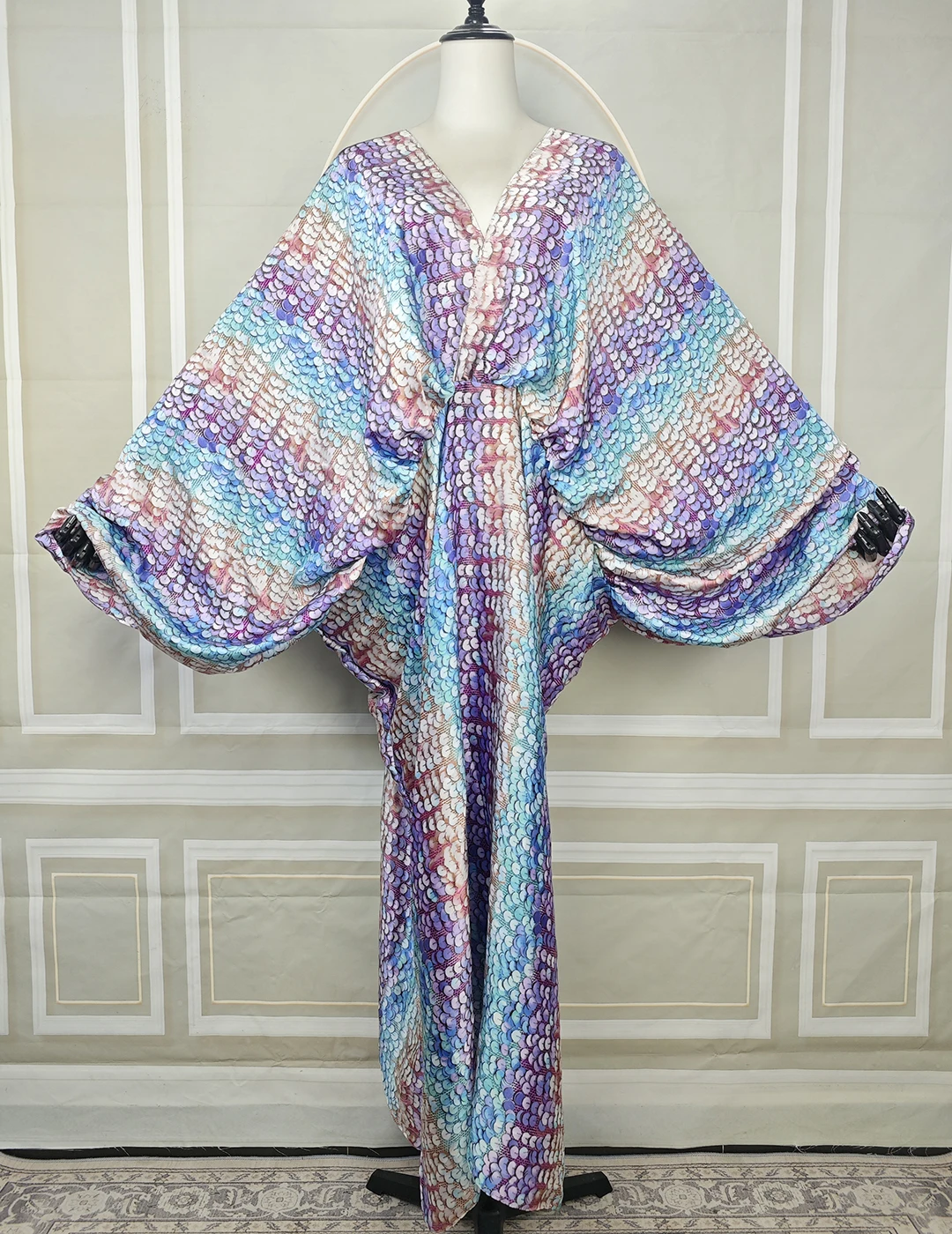 Caftan Robe Ample Robuste Pastel Bleu Rose Vert Violet Motifs Cercles Lines Fluides Élégant Soirée Traditionnel Femme