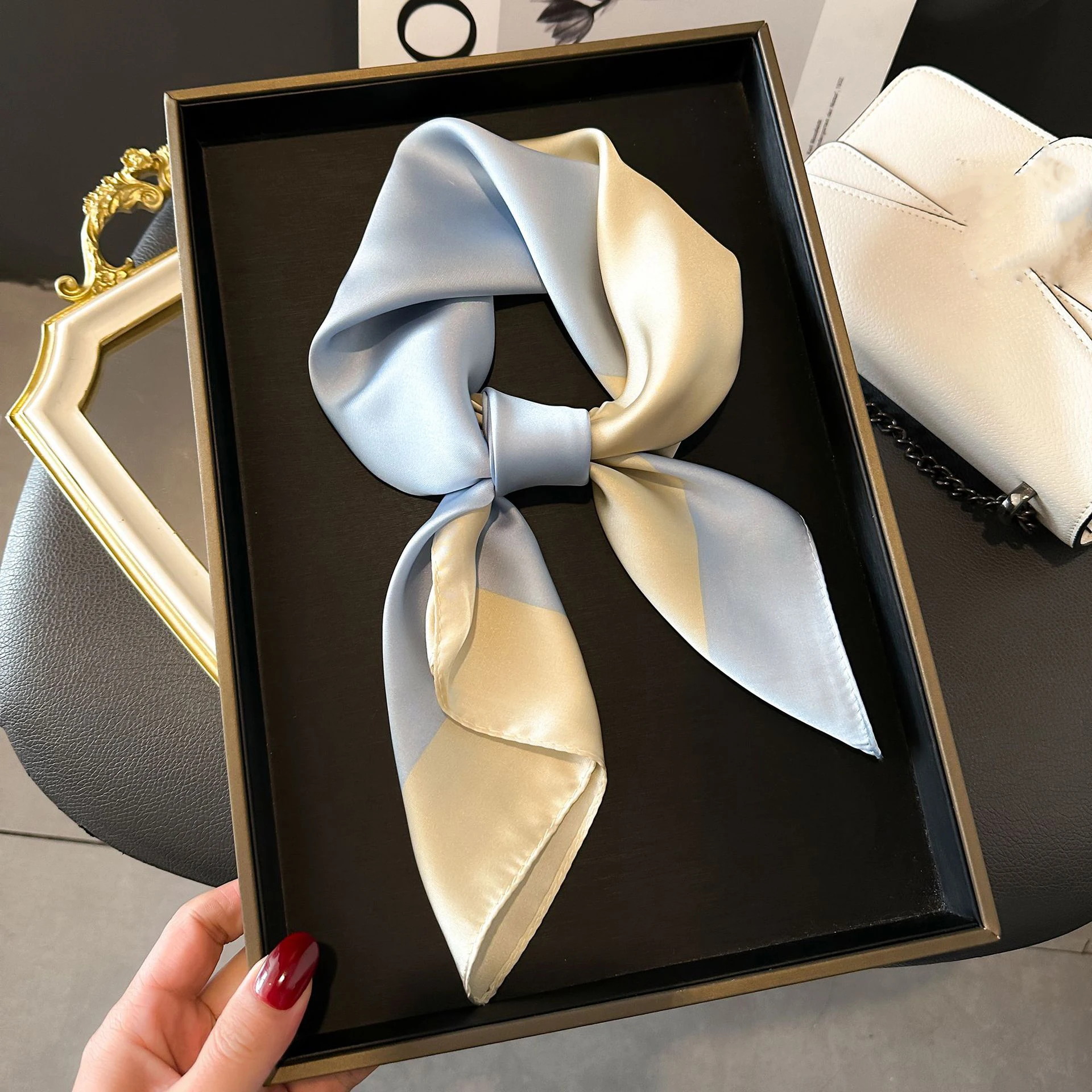 Foulard carré en soie imprimé de luxe pour femmes, Hijab, bandes de cheveux, foulard en Satin, châle, ruban, bandeau, mode Bandana