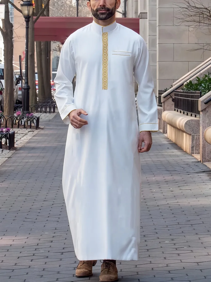 2026 Mode musulmane Abayas pour hommes Eid Moyen-Orient Arabe Caftan Brodé Col Montant Hommes Jubba Thobe Islam Robe Longue Décontractée
