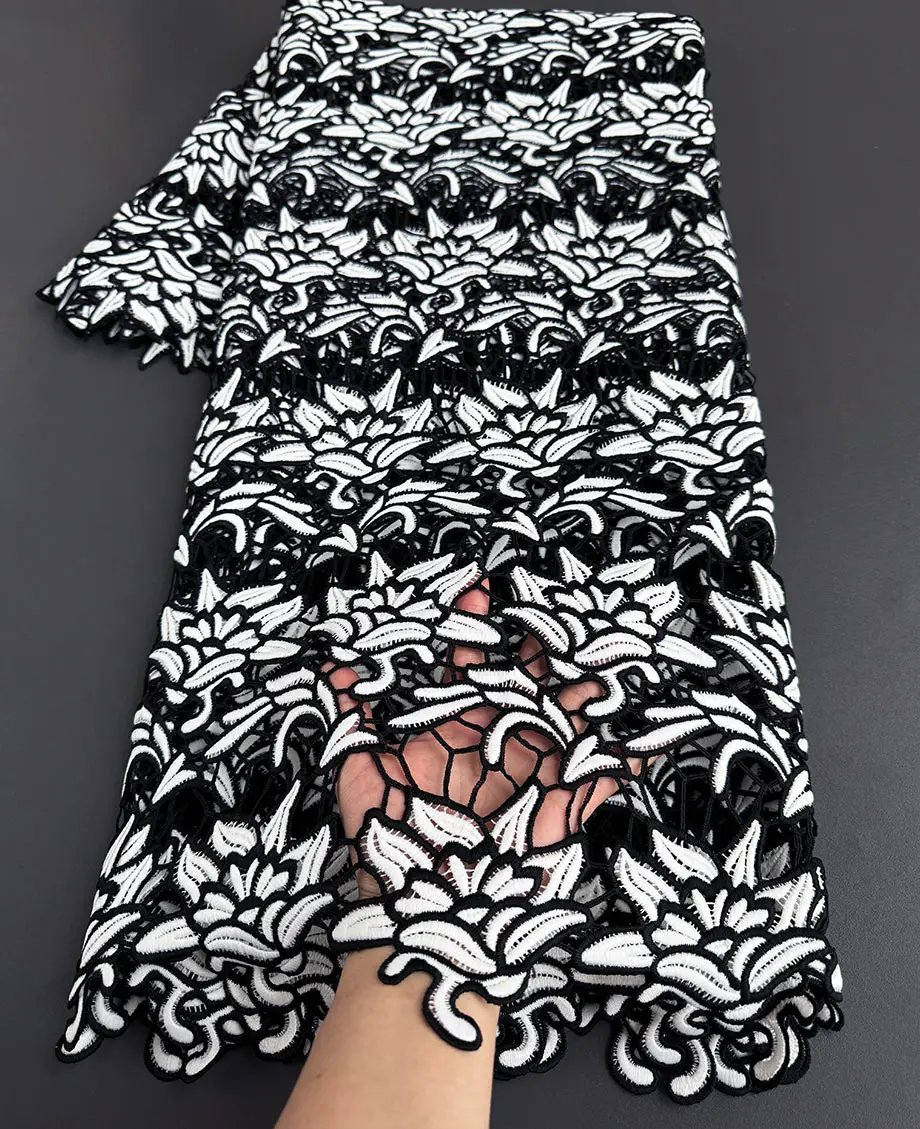 Tissu africain Soluble dans l'eau en dentelle Guipure brodée blanche et noire, tissu Abaya de dubaï pour robe de Cocktail et célébrités