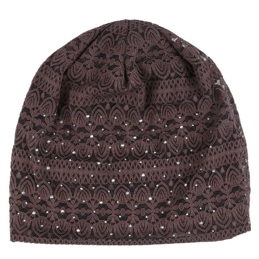 Bonnet Dentelle Polyester Marron Beige Motifs Floraux Strass Doux Ajusté Tête Voyage Quatre Saisons
