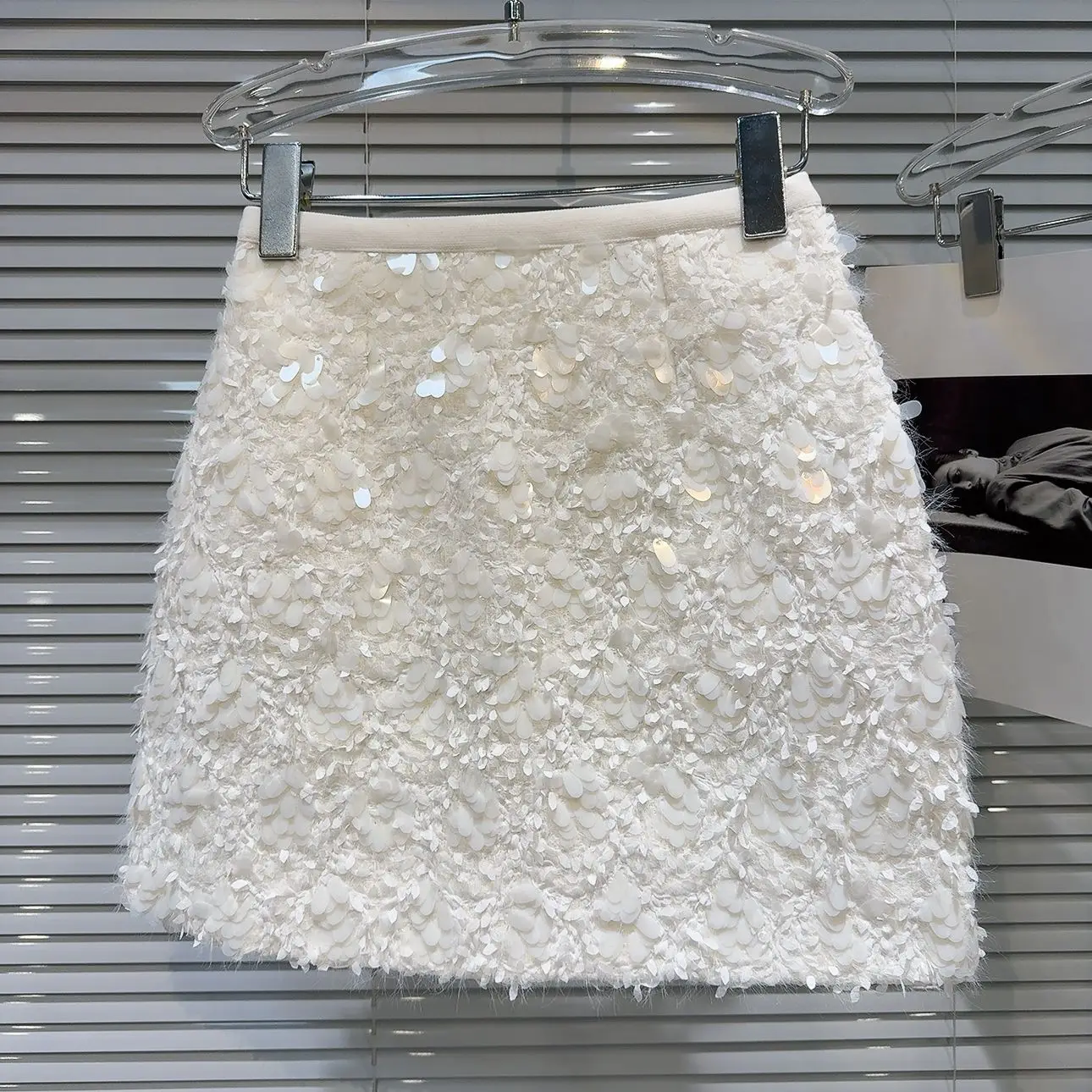 Bouclé – Mini jupe trapèze à paillettes brillantes, élégante, pour femme, nouveau Style, matelassé, Fiber de Polyester, tendance, automne hiver
