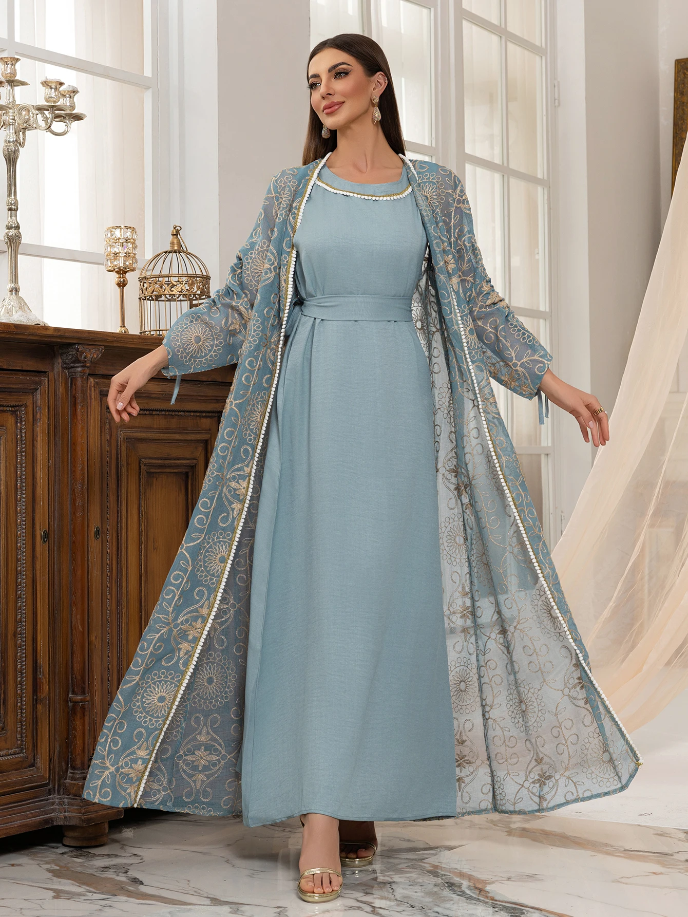 Musulman élégant vert brodé Abaya broderie motifs floraux conception de ceinture pour les mariages des Émirats américains de Dubaï célébrations du Ramadan formelles