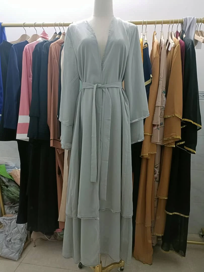 Abaya Polyester Bleu Clair Femme Coupe Trapèze Longueur Sol Décoration Bandes Dorées Occasion Fête Soirée Élégante