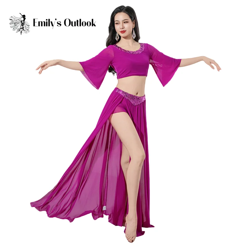 Costume de danse du ventre scintillant, tenue de spectacle sur scène de danseuse orientale, haut en gaze à manches longues, jupe fendue sur le côté, spectacle en Studio rouge