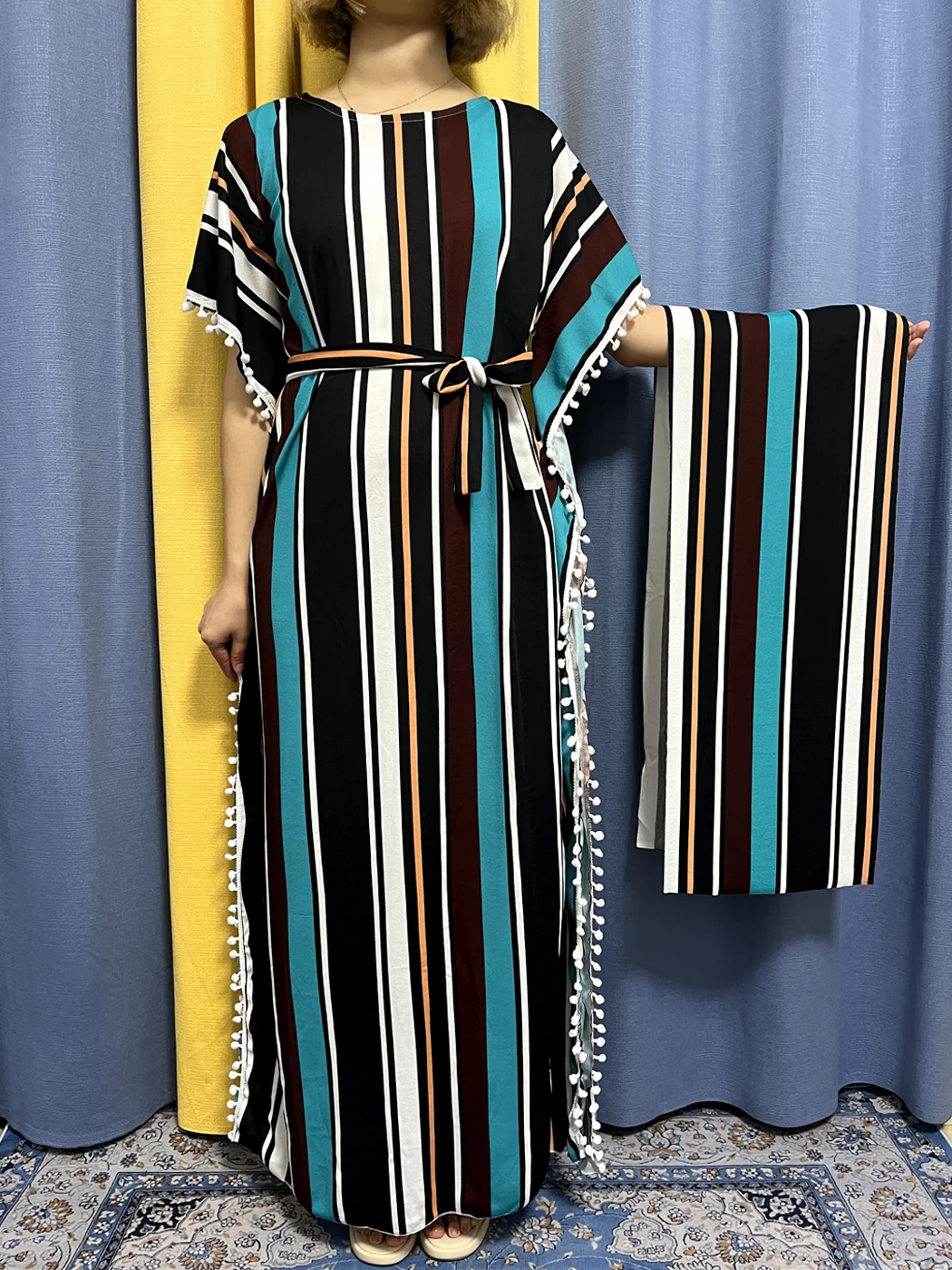 Abayas pour femmes 2023 imprimé rayure verticale glands élasticité coupe ample Femme Robe femme africaine robes avec ceinture foulard