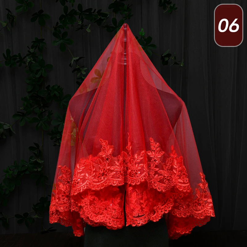 Délicat voile de mariée de mariage chinois avec motif de broderie voile Tulle Xiuhe vêtements paillettes pleine dentelle bord brodé Hijab