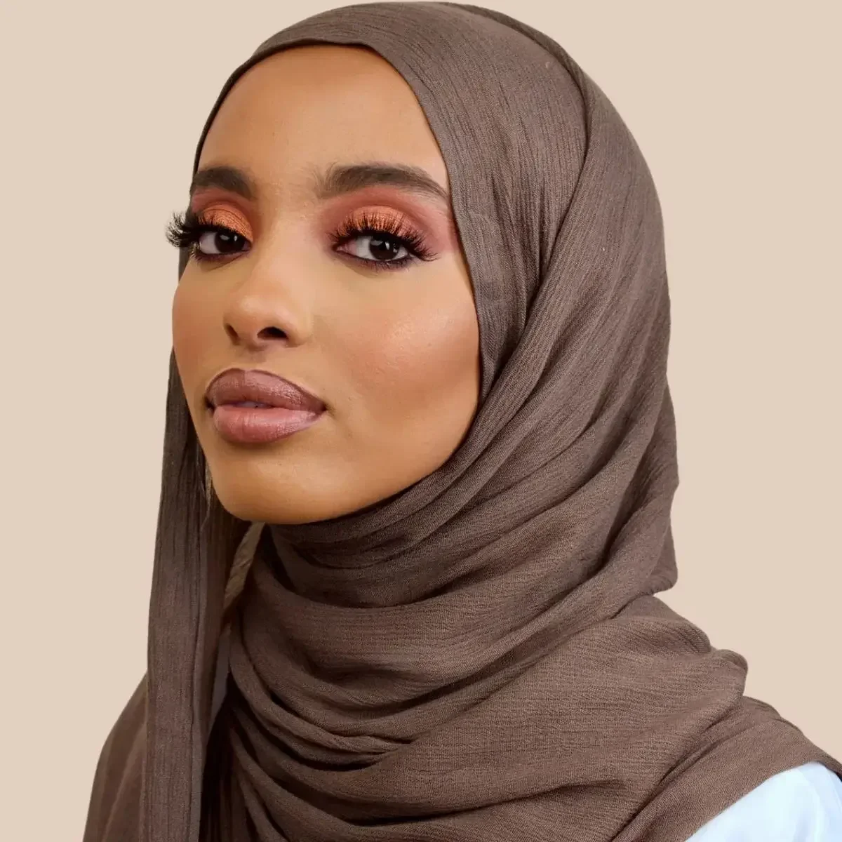 Nouveau Crinkle rayonne Hijab musulman écharpe femmes solide châle grande taille Foulard islamique Turban plaine Foulard bandeau enveloppement