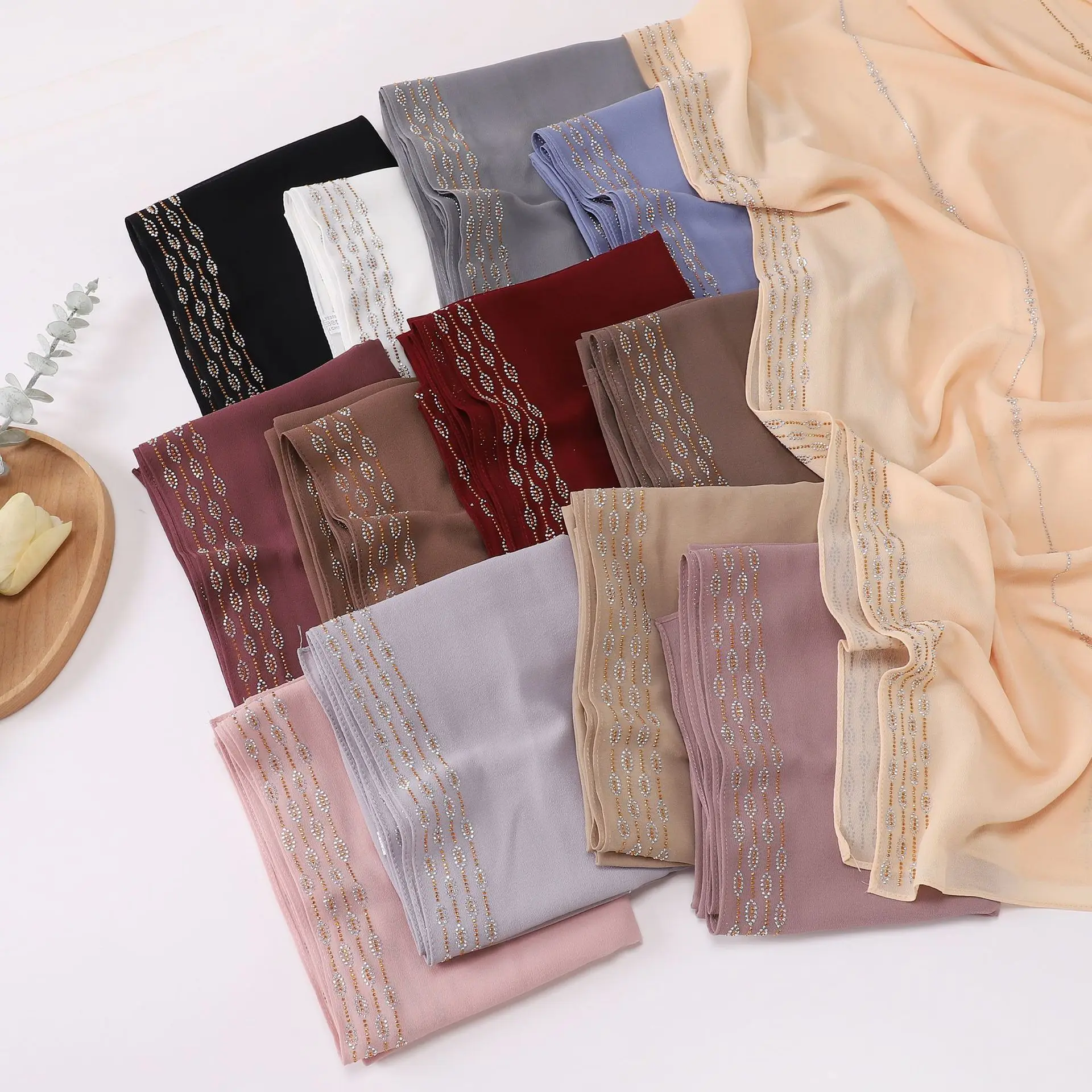 Strass solide en mousseline de soie Hijab écharpe femme musulman Hijab châle dames longues enveloppes Ramadan malaisie ethnique foulard Islam Turban